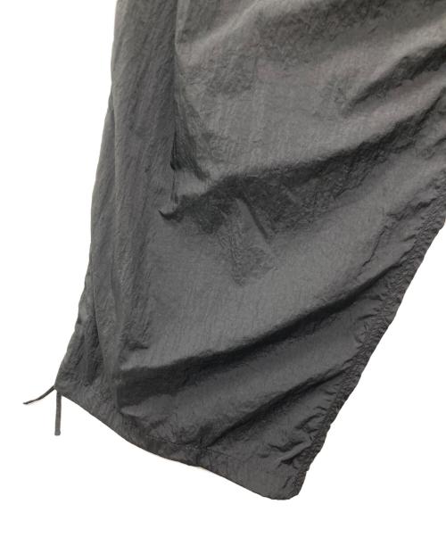 ATON（エイトン）ATON (エイトン) HAND DYED NYLON | UTILITY PANTS/PR.AG.GW.0204 ブラック サイズ:04の古着・服飾アイテム