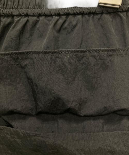 ATON（エイトン）ATON (エイトン) HAND DYED NYLON | UTILITY PANTS/PR.AG.GW.0204 ブラック サイズ:04の古着・服飾アイテム