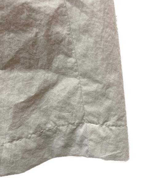 ATON（エイトン）ATON (エイトン) TRAVEL NYLON WIDE EASY SHORTS/PR.AG.GM.0200 ベージュ サイズ:04の古着・服飾アイテム