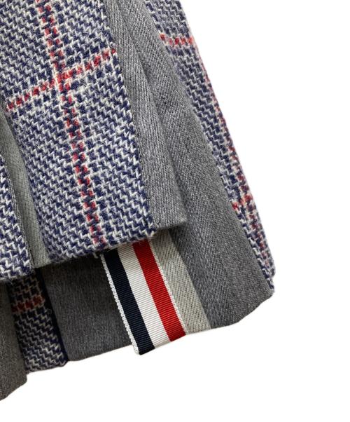 THOM BROWNE. NEW YORK（トムブラウン ニューヨーク）THOM BROWNE. NEW YORK (トムブラウン ニューヨーク) ウールプリーツツイードスカート/FGC724A-07642960 ネイビー サイズ:40の古着・服飾アイテム