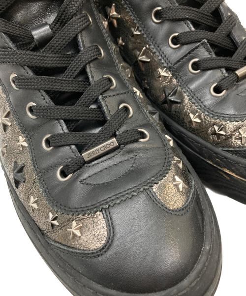 JIMMY CHOO（ジミーチュウ）JIMMY CHOO (ジミーチュウ) スタッズハイカットスニーカー ブラック サイズ:43の古着・服飾アイテム