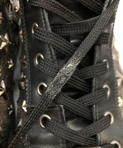 JIMMY CHOO（ジミーチュウ）JIMMY CHOO (ジミーチュウ) スタッズハイカットスニーカー ブラック サイズ:43の古着・服飾アイテム