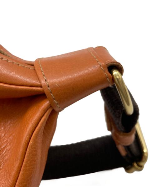 IL BISONTE（イル ビゾンテ）IL BISONTE (イル ビゾンテ) クロスボディバッグ/54823-05211 ブラウンの古着・服飾アイテム