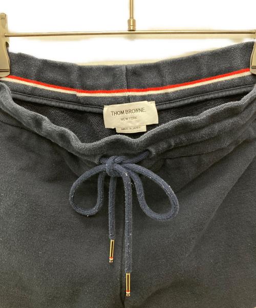 Thom Browne（トムブラウン）Thom Browne (トムブラウン) 4BARスウェットジョガーロングパンツ/MJQ008H-00535-461 ネイビー サイズ:1の古着・服飾アイテム