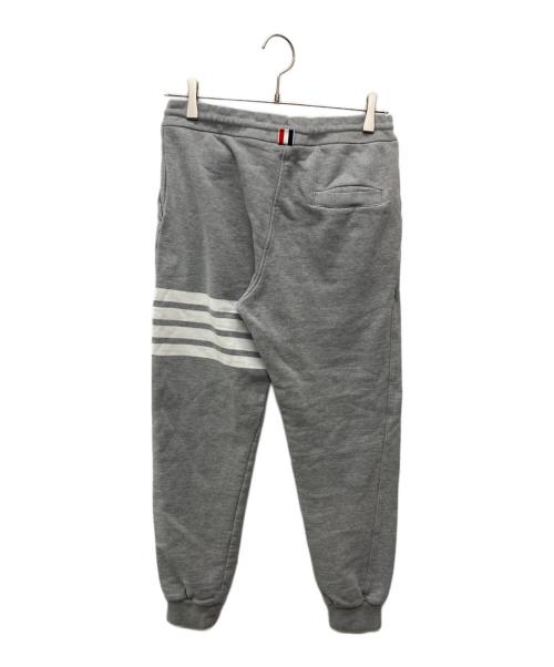 Thom Browne（トムブラウン）Thom Browne (トムブラウン) 4BARスウェットジョガーロングパンツ/MJQ008H-00535068 グレー サイズ:1の古着・服飾アイテム