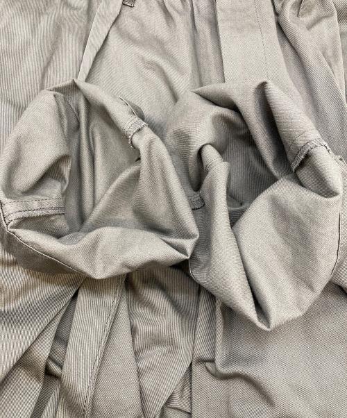 s'yte（サイト）s'yte (サイト) COTTON TWILL KNEE TUCK CARGO PANTS オリーブ サイズ:3の古着・服飾アイテム