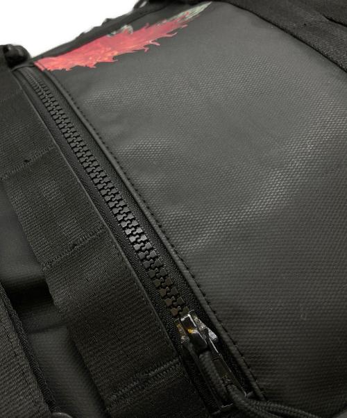 YOHJI YAMAMOTO（ヨウジヤマモト）YOHJI YAMAMOTO (ヨウジヤマモト) New Era (ニューエラ) RED LOGO BAGPACK/HZ-I58-661 ブラックの古着・服飾アイテム