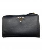 PRADAプラダ）の古着「サフィアーノ2つ折り財布」｜ブラック