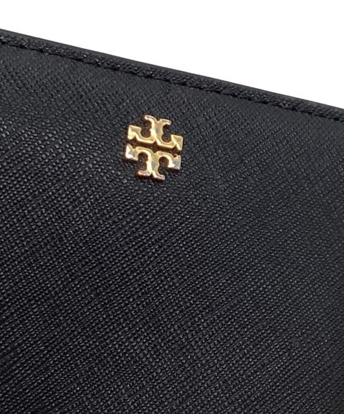 TORY BURCH（トリーバーチ）TORY BURCH (トリーバーチ) Emerson（エマーソン） 2つ折り財布 ブラックの古着・服飾アイテム