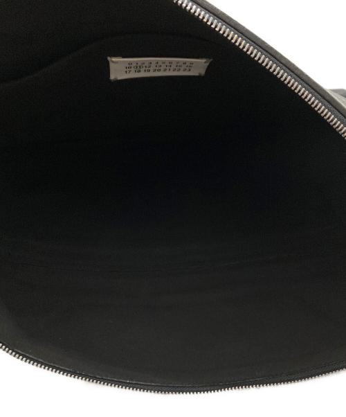 Maison Margiela（メゾンマルジェラ）Maison Margiela (メゾンマルジェラ) レザークラッチバッグ/S55WH0010 ブラックの古着・服飾アイテム