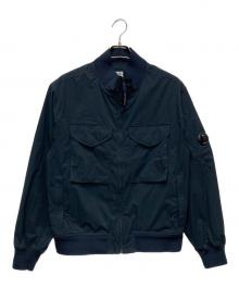 C.P COMPANY（シーピーカンパニー）の古着「プロテックレンズボンバージャケット/20CMOW012A 110264A」｜ネイビー