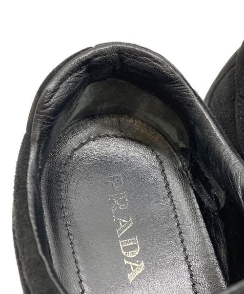 PRADA（プラダ）PRADA (プラダ) スウェードスリッポン ブラック サイズ:23.5の古着・服飾アイテム