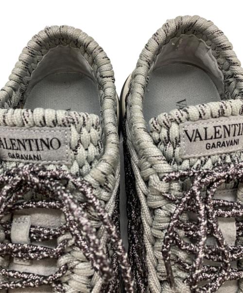 VALENTINO GARAVANI（ヴァレンティノ・ガラヴァーニ）VALENTINO GARAVANI (ヴァレンティノ・ガラヴァーニ) クロシェスニーカー グレー サイズ:37.5の古着・服飾アイテム