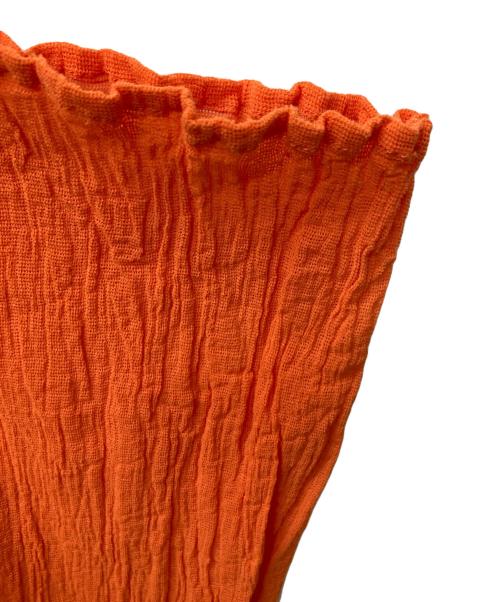 ISSEY MIYAKE（イッセイミヤケ）ISSEY MIYAKE (イッセイミヤケ) KARAMI DRESSノースリーブワンピース/IM41FH521 オレンジ サイズ:2の古着・服飾アイテム