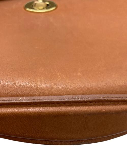 COACH（コーチ）COACH (コーチ) ターンロックレザーショルダーバッグ/9870 ブラウンの古着・服飾アイテム