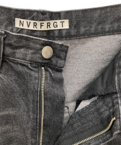 NVRFRGT（ネヴァーフォーゲット）NVRFRGT (ネヴァーフォーゲット) 3D TWISTED WIDE LEG/EXO232P01 グレー サイズ:1の古着・服飾アイテム