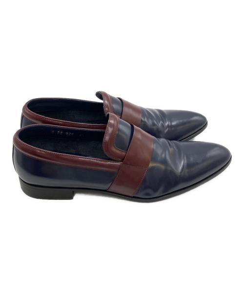 PRADA（プラダ）PRADA (プラダ) レザーシューズ/2 DG 025 ネイビー×ブラウン サイズ:8 1/2の古着・服飾アイテム