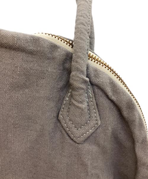 martau（マルト）martau (マルト) shell bag M グレーの古着・服飾アイテム