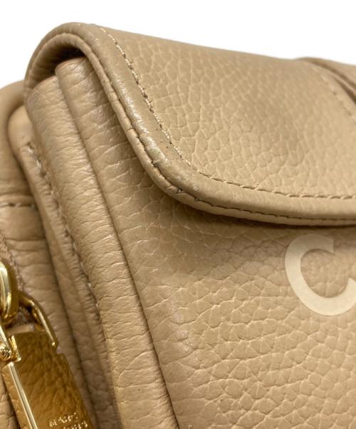 MARC JACOBS（マークジェイコブス）MARC JACOBS (マークジェイコブス) THE LEATHER CARGO BAG/2S4HSH085H02 ベージュの古着・服飾アイテム