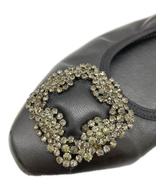 Manolo Blahnik（マノロブラニク）Manolo Blahnik (マノロブラニク) HANGISIビジューフラットパンプス ブラック サイズ:23の古着・服飾アイテム