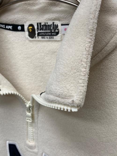 A BATHING APE（アベイシングエイプ）A BATHING APE (アベイシングエイプ) ハーフジップフリースジャケット アイボリー サイズ:Ｓの古着・服飾アイテム
