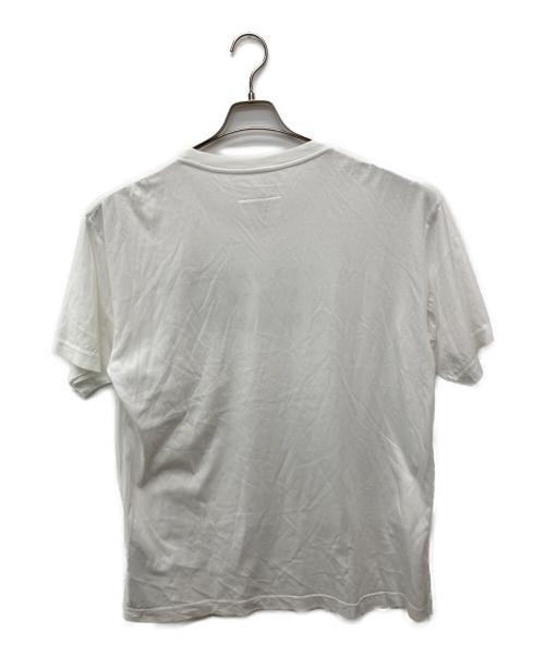 MM6 Maison Margiela（エムエムシックスメゾンマルジェラ）MM6 Maison Margiela (エムエムシックスメゾンマルジェラ) Numbering Logo T-Shirt ホワイト サイズ:XSの古着・服飾アイテム
