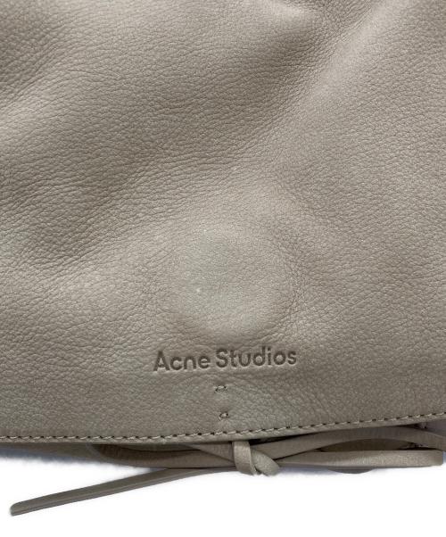 Acne studios（アクネ ストゥディオズ）ACNE STUDIOS (アクネ ストゥディオズ) Two-Tone Nubuck Shoulder Bag/FN-WN-BAGS000219 ベージュ×ピンクの古着・服飾アイテム