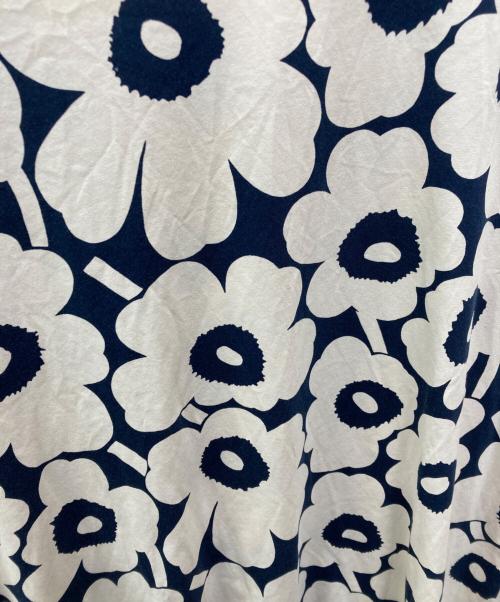 marimekko（マリメッコ）marimekko (マリメッコ) Johanas Unikko/総柄ワンピース ネイビー×ベージュ サイズ:Lの古着・服飾アイテム