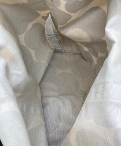 marimekko（マリメッコ）marimekko (マリメッコ) PERUSKASSI PIENI UNIKKO 2/トートバッグ ブラックの古着・服飾アイテム