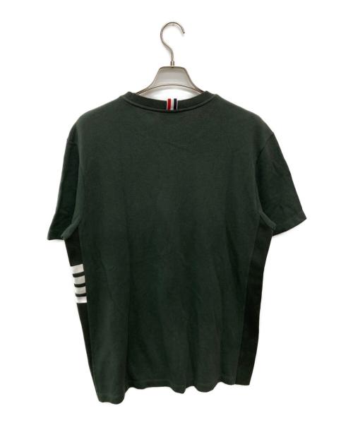 Thom Browne（トムブラウン）Thom Browne (トムブラウン) ラインデザインTシャツ/MJS123A-00050320 カーキ サイズ:4の古着・服飾アイテム