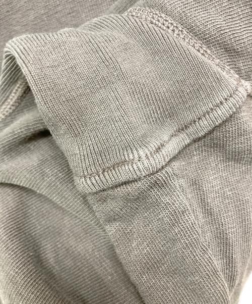 STONE ISLAND（ストーンアイランド）STONE ISLAND (ストーンアイランド) クルーネックロゴスウェット グレー サイズ:Lの古着・服飾アイテム