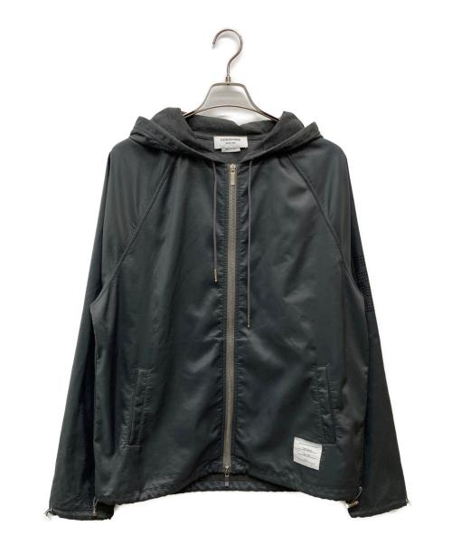 Thom Browne（トムブラウン）Thom Browne (トムブラウン) フーデッドジャケット/MJT143A-03764035 グレー サイズ:3の古着・服飾アイテム