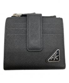 PRADA（プラダ）の古着「Saffiano Triangle Card Holder」｜ブラック