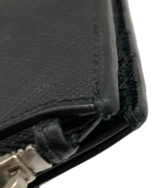 PRADA（プラダ）PRADA (プラダ) Saffiano Triangle Card Holder ブラックの古着・服飾アイテム
