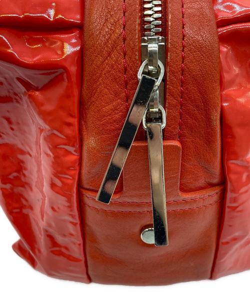 PLEATS PLEASE（プリーツプリーズ）PLEATS PLEASE (プリーツプリーズ) シワ加工PVCハンドバッグ/PP32-AG602 レッドの古着・服飾アイテム