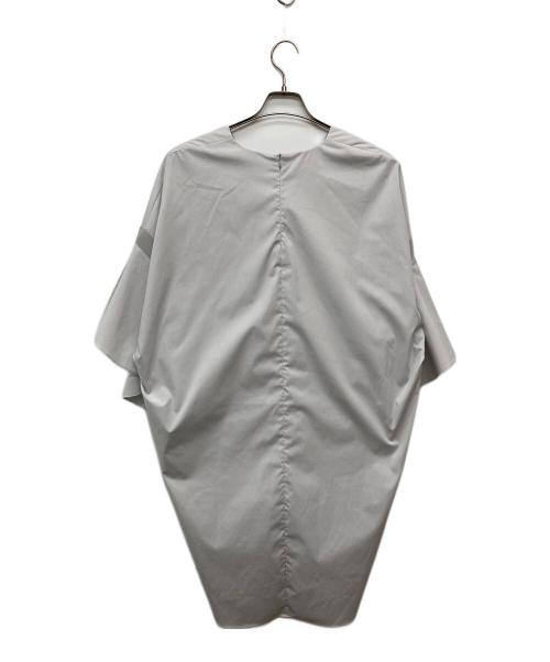 LE PHIL（ル フィル）LE PHIL (ル フィル) ラッフルスリーブロングブラウス グレー サイズ:Freeの古着・服飾アイテム