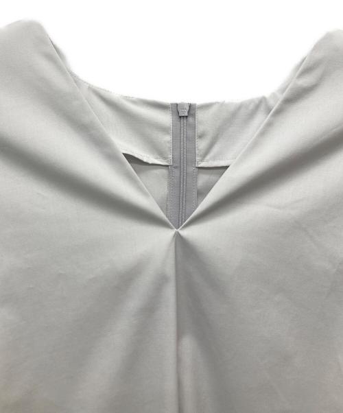 LE PHIL（ル フィル）LE PHIL (ル フィル) ラッフルスリーブロングブラウス グレー サイズ:Freeの古着・服飾アイテム