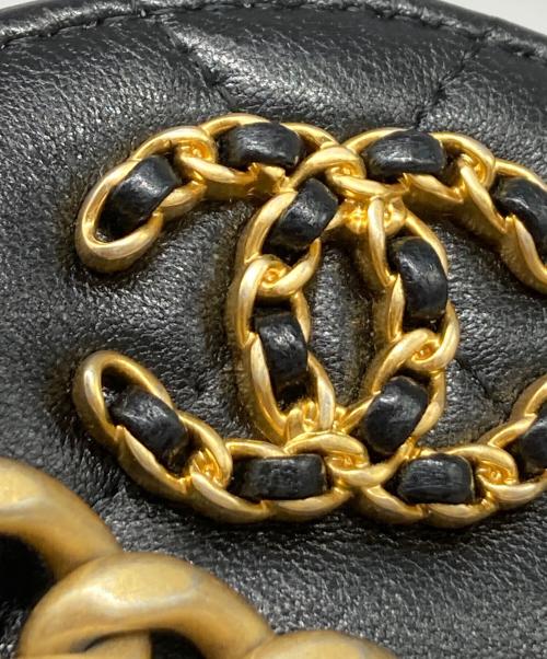 CHANEL（シャネル）CHANEL (シャネル) 19ラウンド チェーンショルダーバッグ ブラックの古着・服飾アイテム