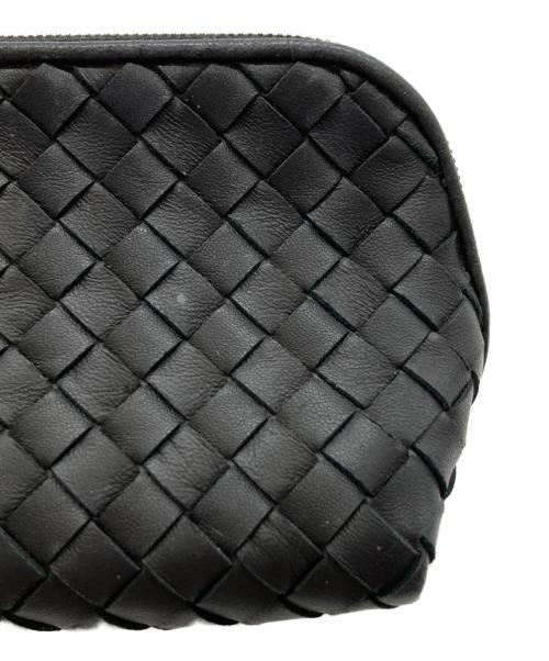 BOTTEGA VENETA（ボッテガベネタ）BOTTEGA VENETA (ボッテガベネタ) イントレチャートコスメポーチ ブラックの古着・服飾アイテム