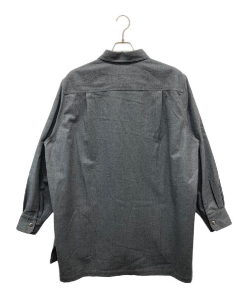 FUMITO GANRYU（フミトガンリュウ）FUMITO GANRYU (フミトガンリュウ) PICO EMBROIDERY SIDE LINE SHIRTS グレー サイズ:3の古着・服飾アイテム