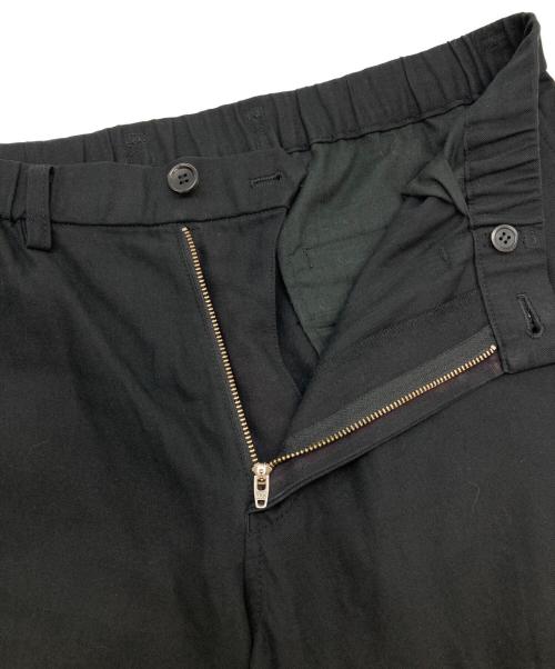 ISSEY MIYAKE（イッセイミヤケ）ISSEY MIYAKE (イッセイミヤケ) テーパードパンツ/ME91FF134 ブラック サイズ:2の古着・服飾アイテム