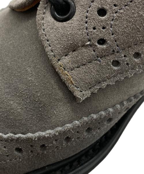Tricker's（トリッカーズ）Tricker's (トリッカーズ) BOURTON スウェードウィングチップシューズ/884631 グレー サイズ:8.5の古着・服飾アイテム