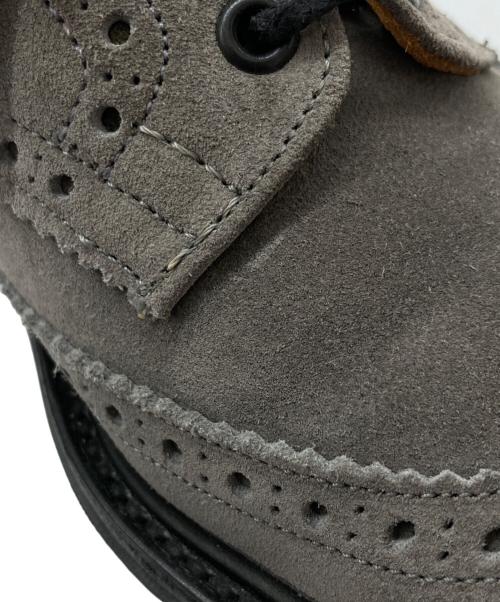 Tricker's（トリッカーズ）Tricker's (トリッカーズ) BOURTON スウェードウィングチップシューズ/884631 グレー サイズ:8.5の古着・服飾アイテム