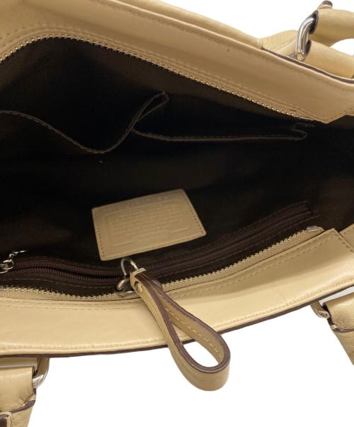 COACH（コーチ）COACH (コーチ) Hamptons Carryall/ハンドバッグ/F13084 ベージュの古着・服飾アイテム