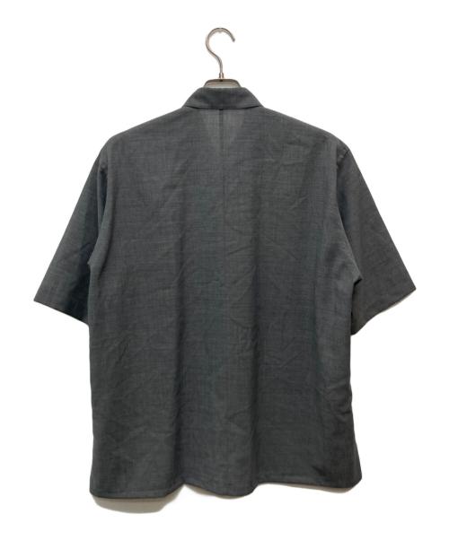 ATON（エイトン）ATON (エイトン) 26SS TWIST WOOL GAUZE | ハーフスリーブシャツ/BLAGLM6932 グレー サイズ:04の古着・服飾アイテム