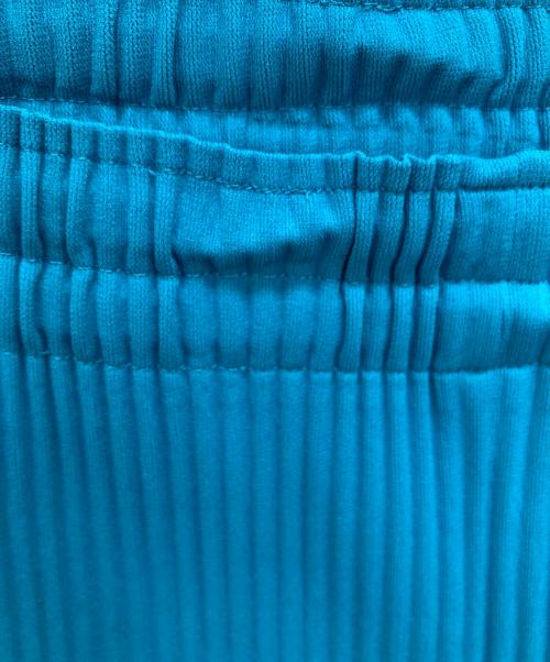 me ISSEY MIYAKE（ミーイッセイ ミヤケ）me ISSEY MIYAKE (ミーイッセイ ミヤケ) プリーツイージーパンツ ターコイズブルー サイズ:FREEの古着・服飾アイテム