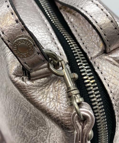 GIANNI CHIARINI（ジャンニ キアリーニ）GIANNI CHIARINI (ジャンニ キアリーニ) アリファ・メタリック2wayショルダーバッグ ピンクの古着・服飾アイテム