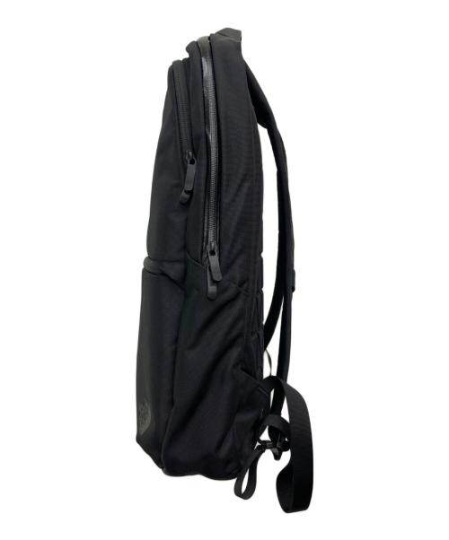THE NORTH FACE（ザ ノース フェイス）THE NORTH FACE (ザ ノース フェイス) Shuttle Daypack Slim/NM82215 ブラックの古着・服飾アイテム