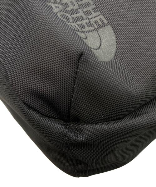 THE NORTH FACE（ザ ノース フェイス）THE NORTH FACE (ザ ノース フェイス) Shuttle Daypack Slim/NM82215 ブラックの古着・服飾アイテム