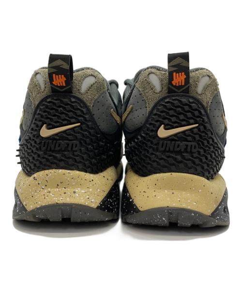 NIKE（ナイキ）NIKE (ナイキ) UNDEFEATED (アンディフィーテッド) Air Terra Humara カーキ サイズ:27.5の古着・服飾アイテム